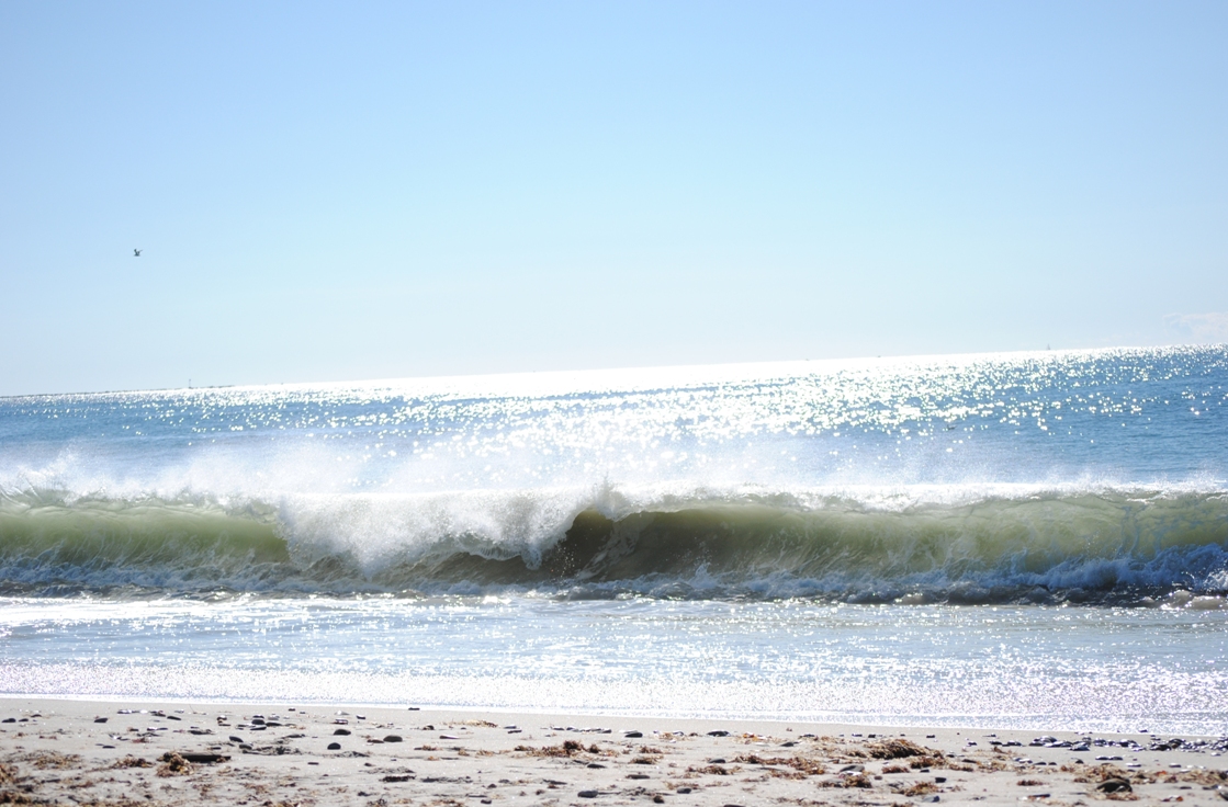 waves crashing